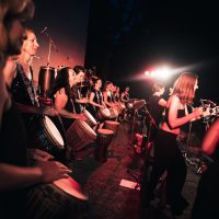 Koncert „Drum For Fun” ve stolanském lomu